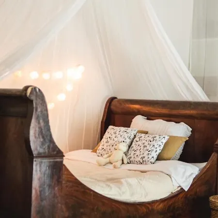 Domaine De La Partoucie 住宿加早餐酒店