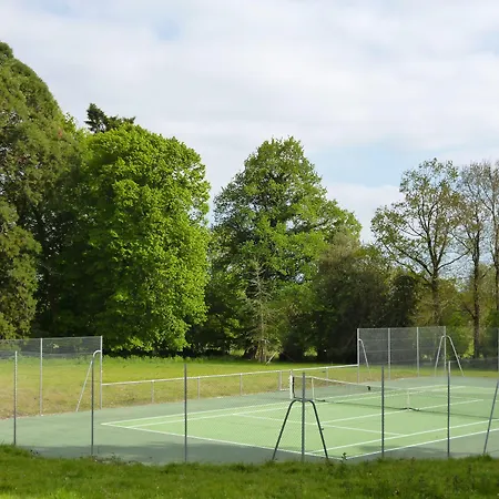 Domaine De La Partoucie 4* 孔佛朗