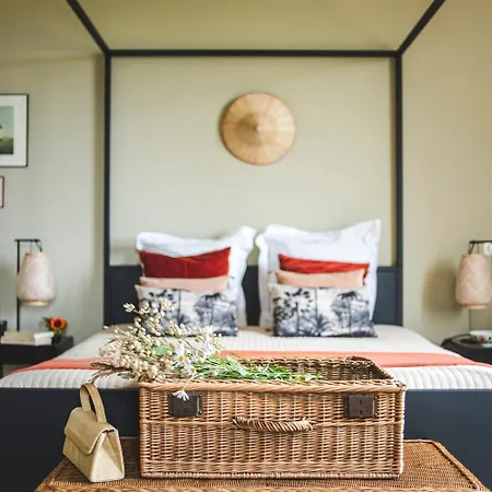 Domaine De La Partoucie 住宿加早餐酒店 孔佛朗