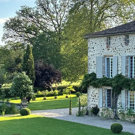 Domaine De La Partoucie Nocleg ze śniadaniem Confolens