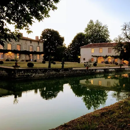 Domaine De La Partoucie 4*