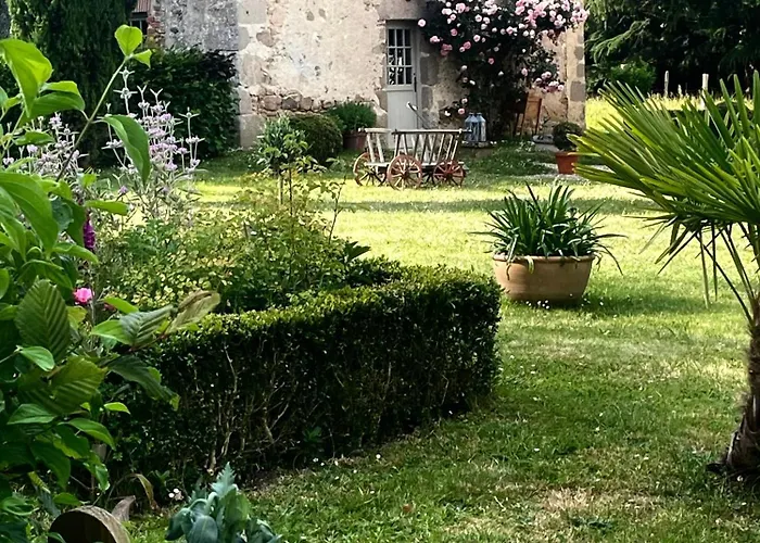 Bed & Breakfast Domaine De La Partoucie Confolens